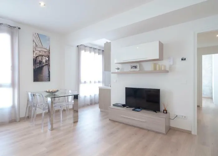 & Cozy Apartman Velence